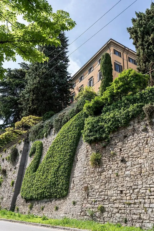 Foresteria Di Palazzo Radici Bergamo Bed & Breakfast