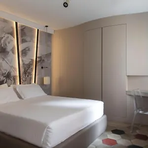 https://bdb-luxury-rooms-navona-angeli.it-romehotels.com