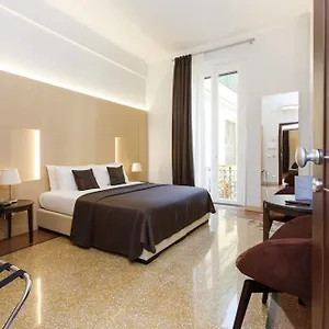 https://domus-terenzio.it-romehotels.com
