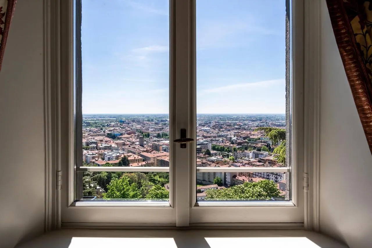 Foresteria Di Palazzo Radici Bergamo